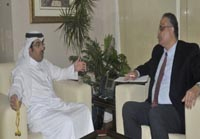 المري يجتمع مع مدير البرنامج الإقليمي للمركز الأمريكي للتضامن العمال