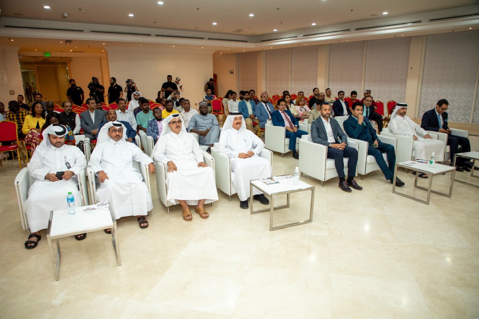 نظمتها اللجنة الوطنية لحقوق الإنسان.. ندوة توعوية للعمال من مخاطر الاجهاد الحراري بالمدينة الآسيوية