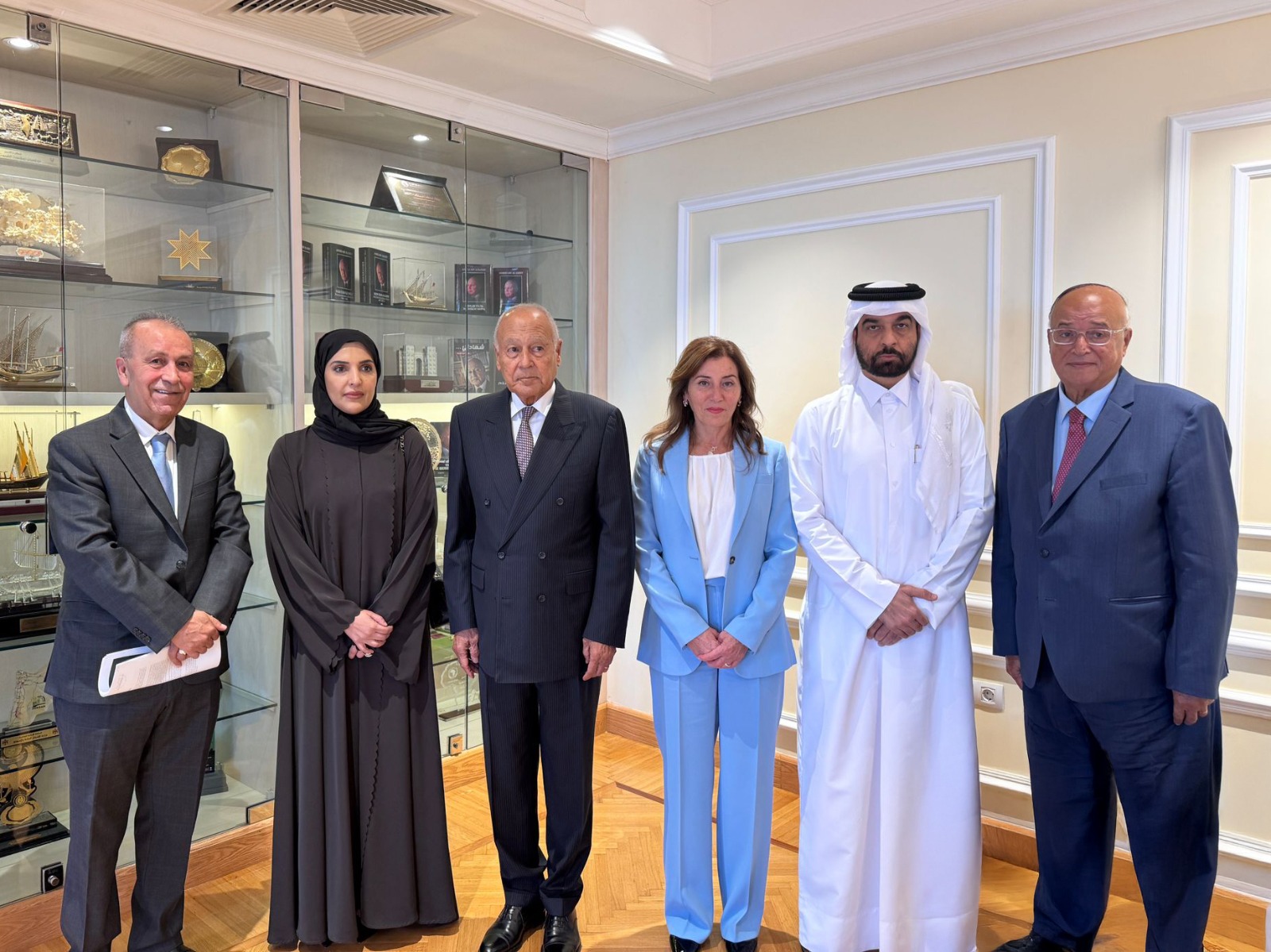 في سياق التحركات الحقوقية ضد العدوان الإسرائيلي على قطر.. وفد الشبكة العربية للمؤسسات الوطنية للحقوق الإنسان يجتمع مع أبو الغيط بالقاهرة